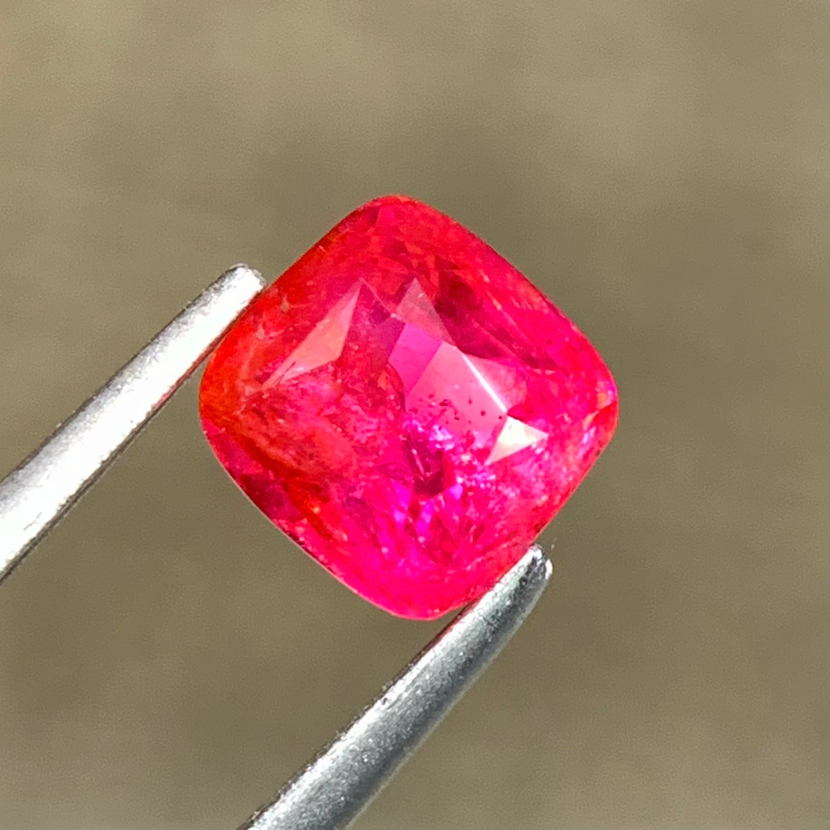 1-05-carats-bicolor-burma-spinel-cushion-brilliant-cut