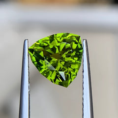 1-88ct-green-tourmaline-afghanistan-trillion-faceted