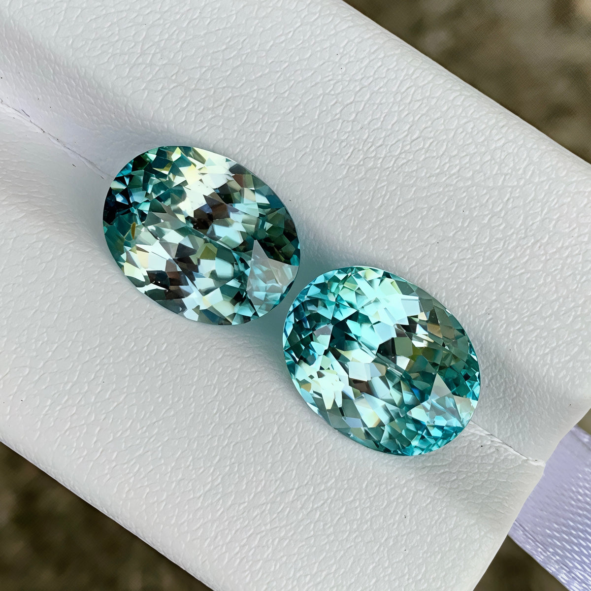 15-36-carats-fine-quality-natural-zircon-pair-oval-faceted-cambodia