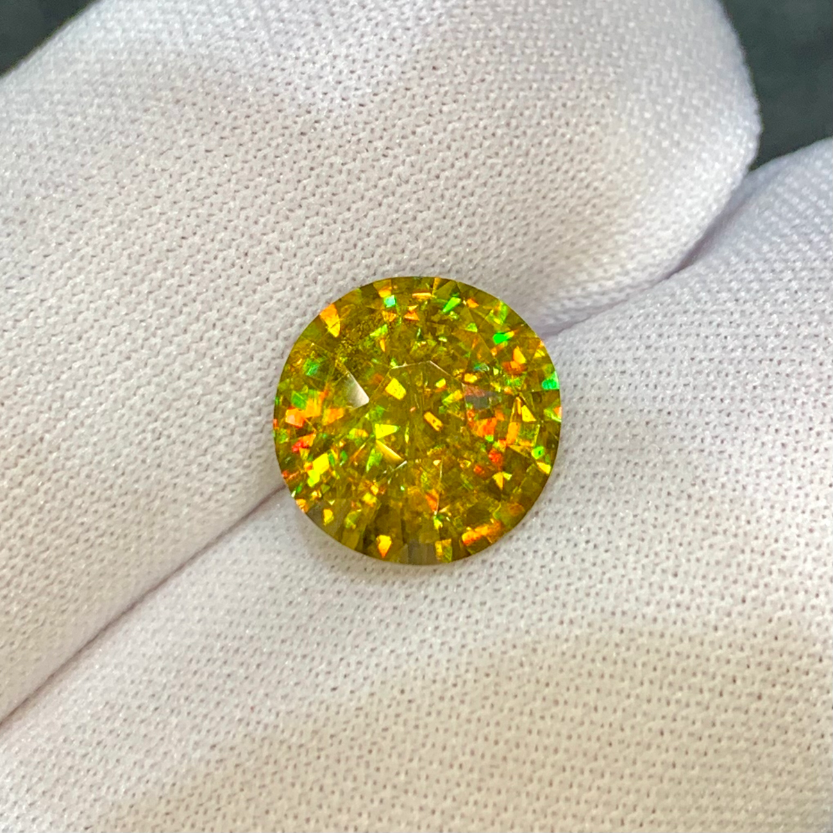 5.37ct Fancy Rainbow Sphene Round Cut