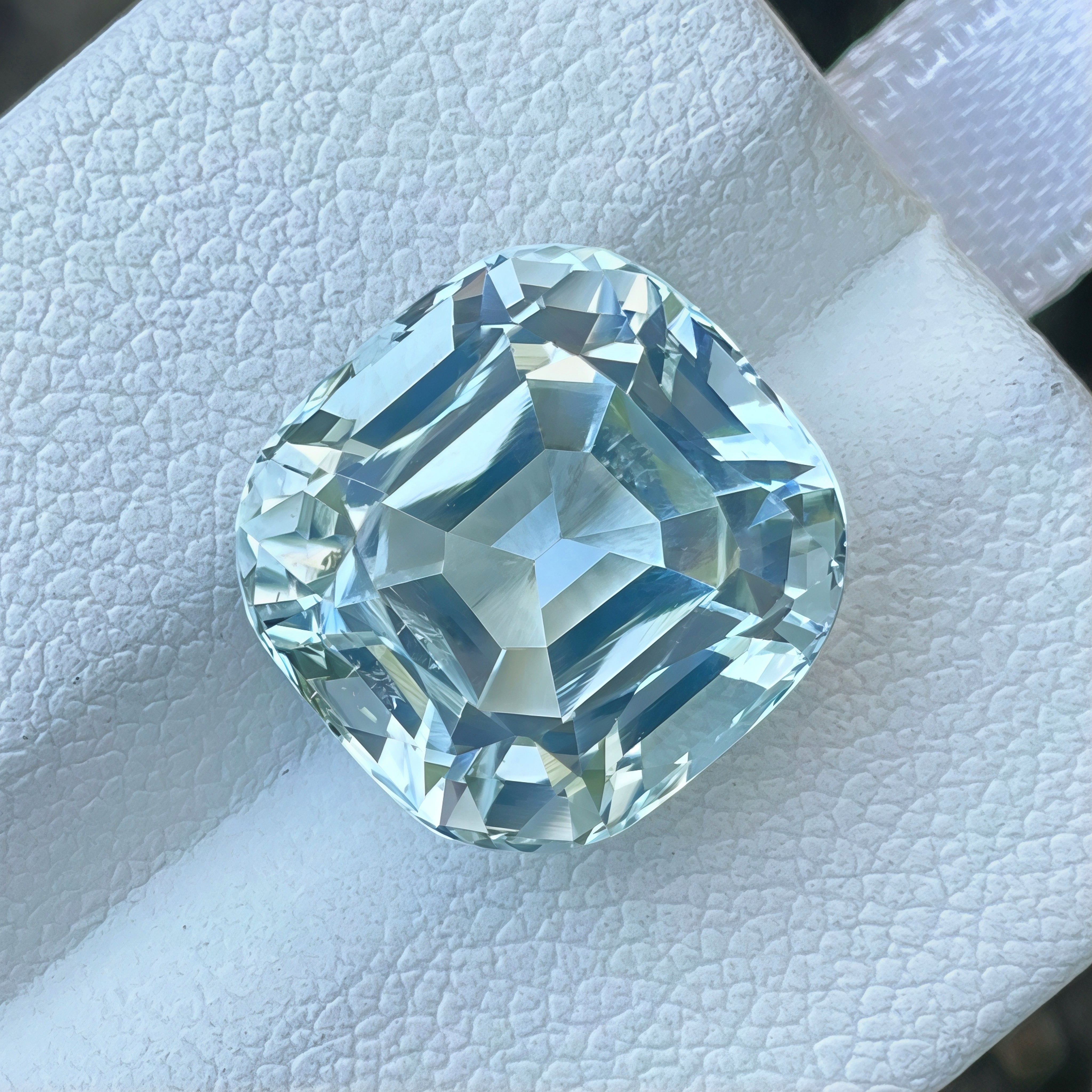 9.62ct Light Blue Aquamarine Fancy Cut