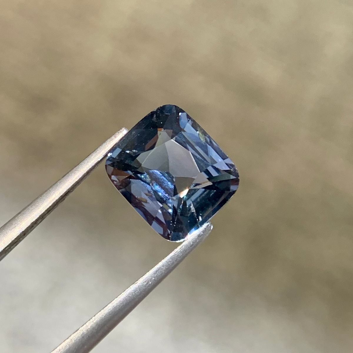 2.64Ct Metallic Gray Spinel
