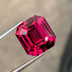 pinkish-red-garnet-8-05ct-tanzania