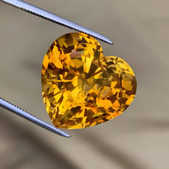mandarin-citrine-22-67ct-brazil-heart