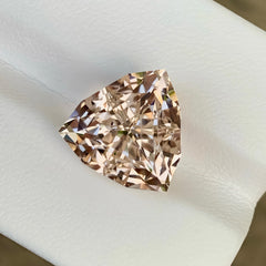pakistan-topaz-10-28ct-trilliant