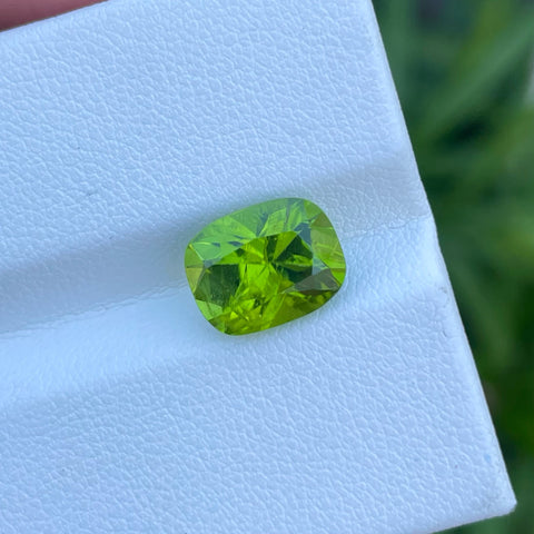 Lovely Natural Apple Green Peridot Gemstone