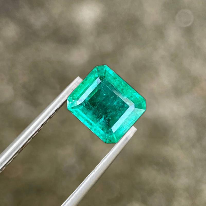 4.35 Carats Zambian Emerald Gemstone