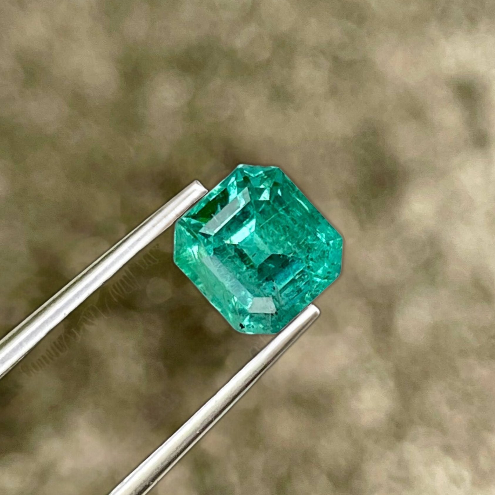 2.03 Carats Zambian Emerald Gemstone