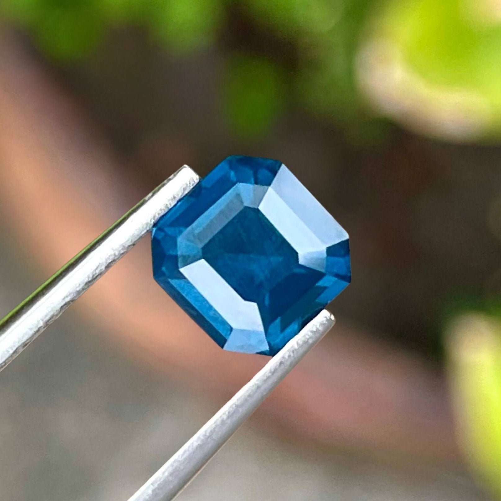 GIA Certified 1.50 Carats Blue Spinel