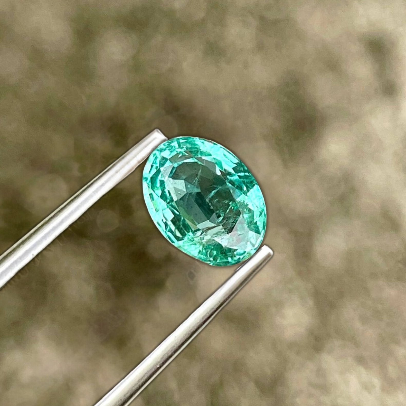 2.35 Carats Zambian Emerald Gemstone