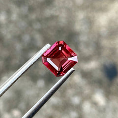 0.85 Carats Red Spinel Emerald Stone