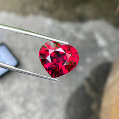 14.7 Carats Heart Shape Garnet Stone