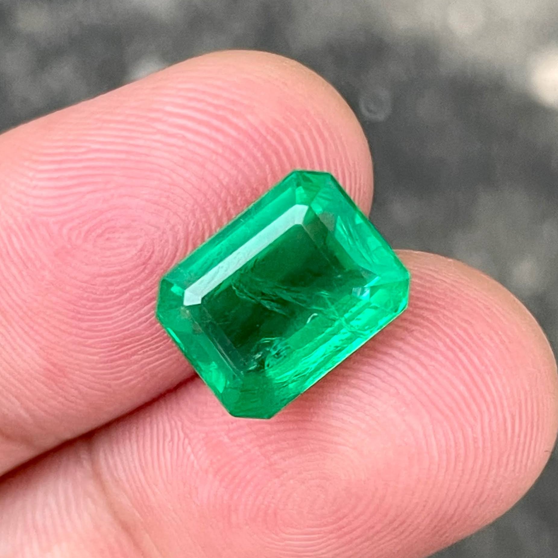 5.08 Carats Zambian Emerald Gemstone