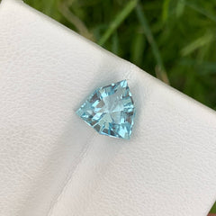 Deep Sea Blue Natural Aquamarine Gemstone "Ocean's Reflection