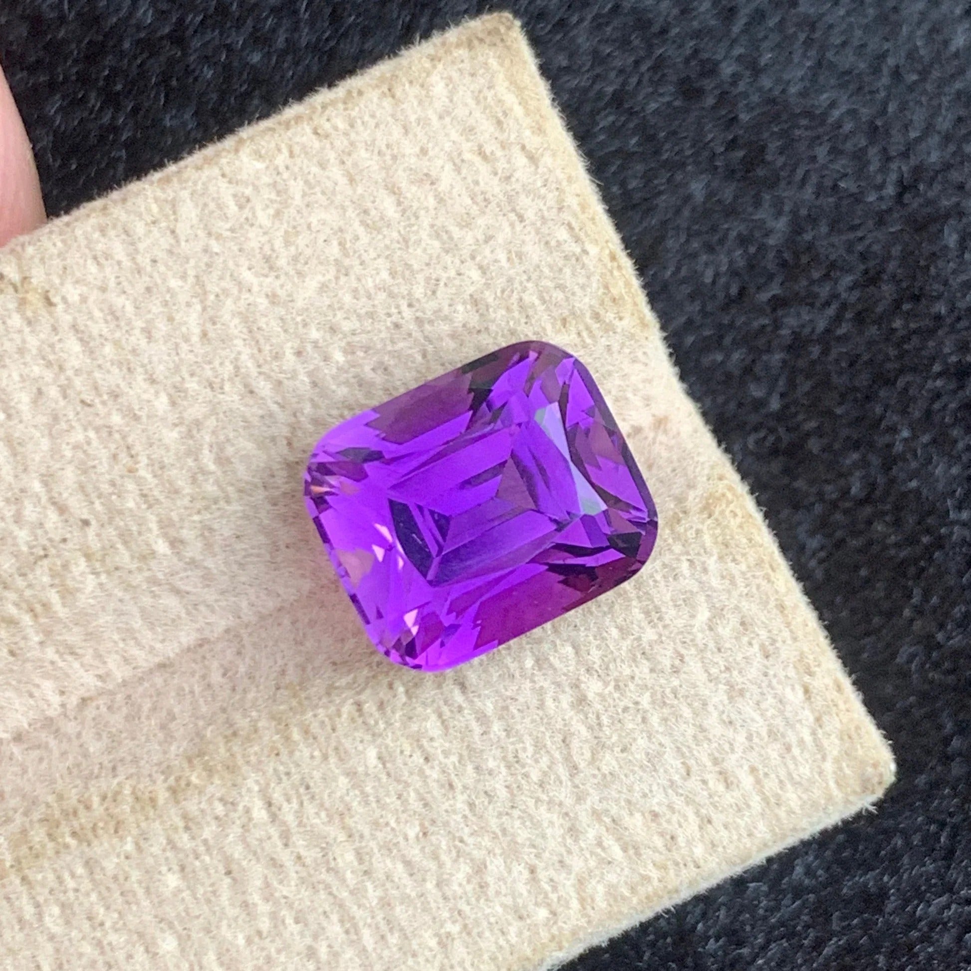 vivid-pink-purple-amethyst-5-29ct-brazil-cushion