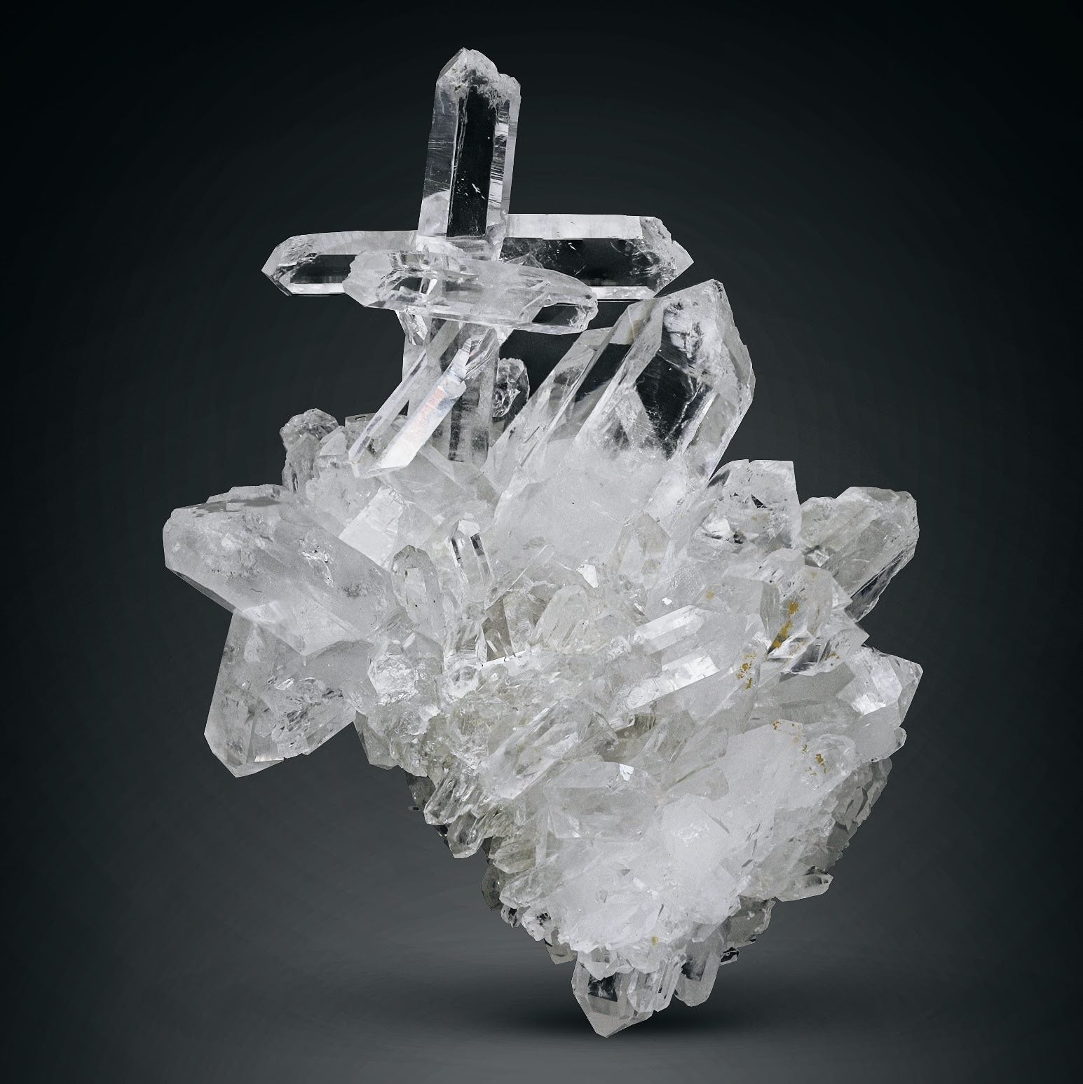 Quartz Cluster with Transparency