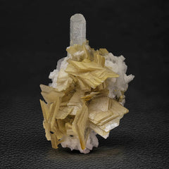 Aquamarine on Muscovite with Albite