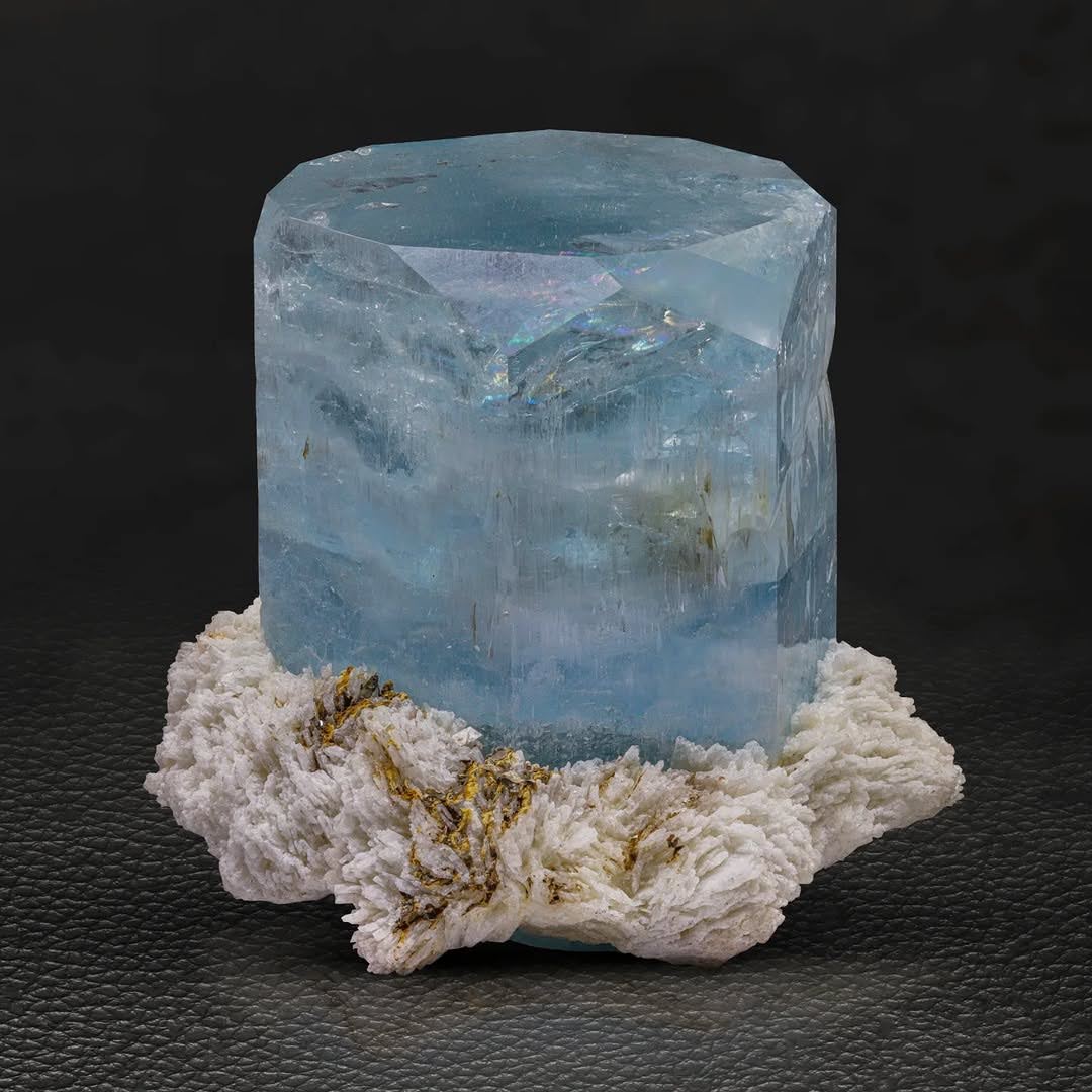 Aquamarine Crystal on Cleavelandite