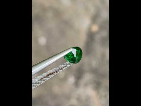 1.60 carats Green Tsavorite Garnet Gem