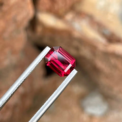 1.95 Carats Bright Red Garnet Stone