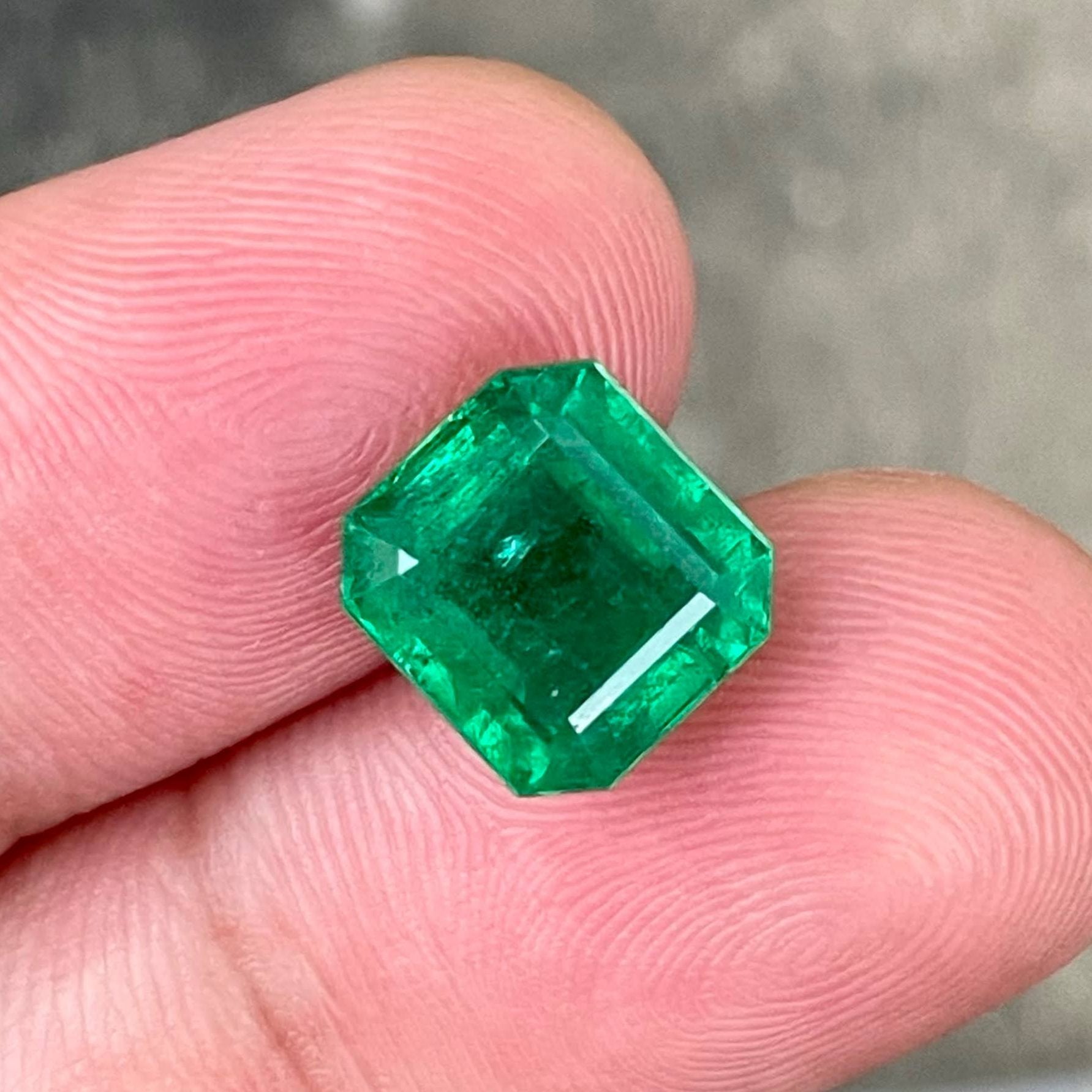 5.36 Carats Zambian Emerald Gemstone