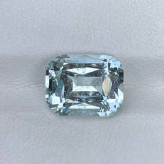 5.60 Carats Sea Blue Aquamarine Stone