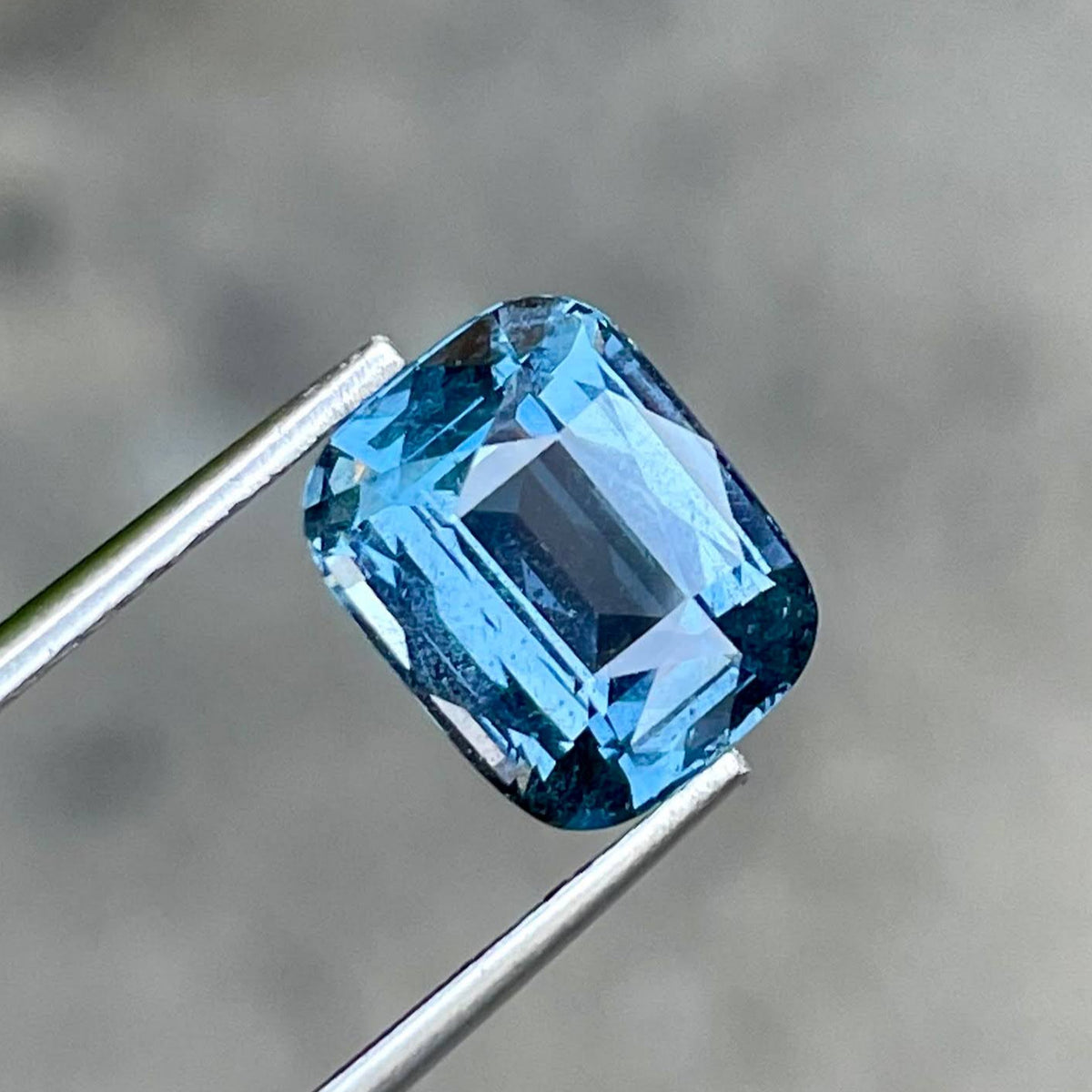 2.55 Carats Light Blue Spinel Stone