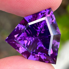 Royal Luxurious Purple Amethyst 15.85 carats Trilliant Cut Natural Brazilian Gem