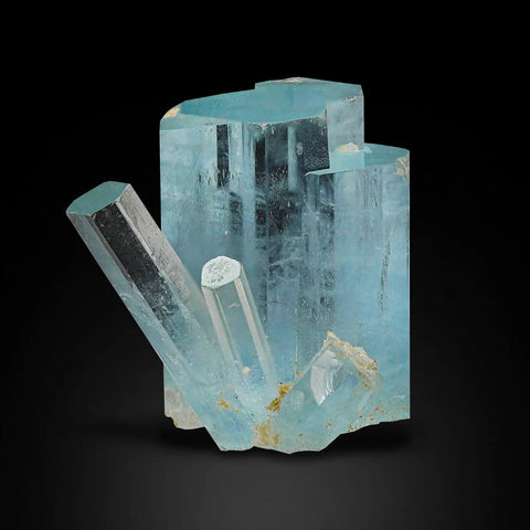 Aquamarine With Perfect Side Crystals
