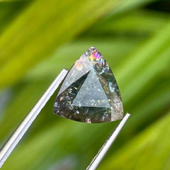 3.54 Carats Rainbow Effect Tourmaline