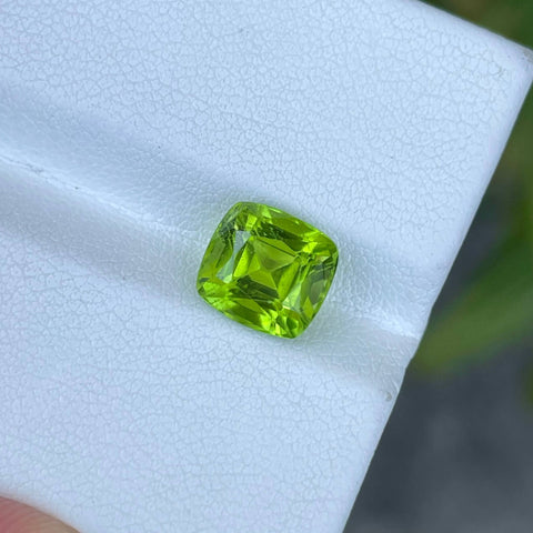 3.31 Carats Apple Green Peridot Stone