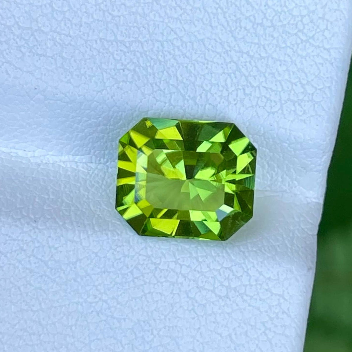 Apple Green Peridot Stone 3.35 carats