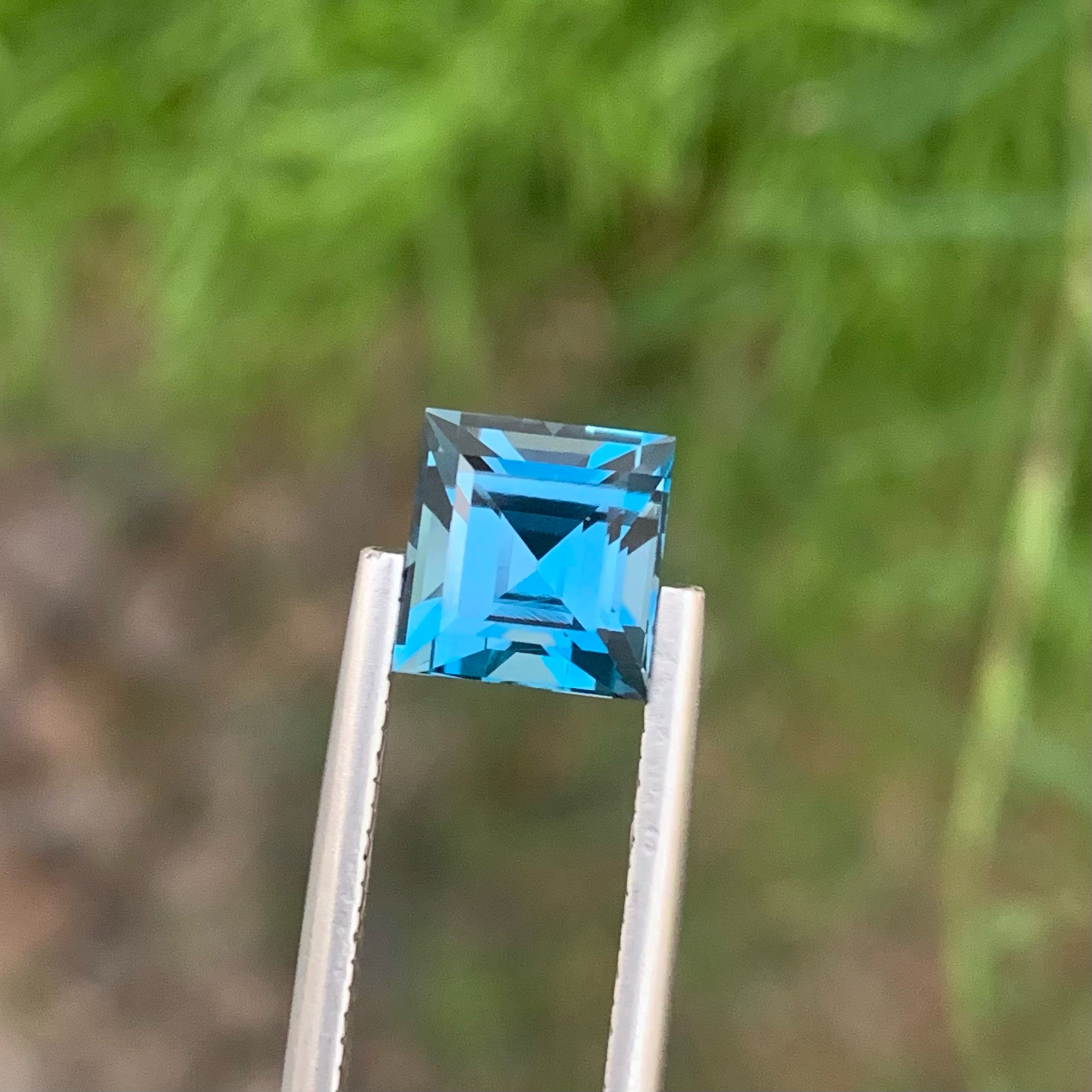 London Blue Topaz 3.00 Carat Baguette Cut