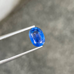 2.15 Carats Blue Sapphire Oval Cut