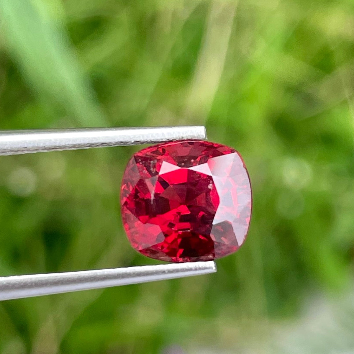 Bright Red Burmese Spinel 4.00 carats Cushion Cut Natural Loose Gemstone