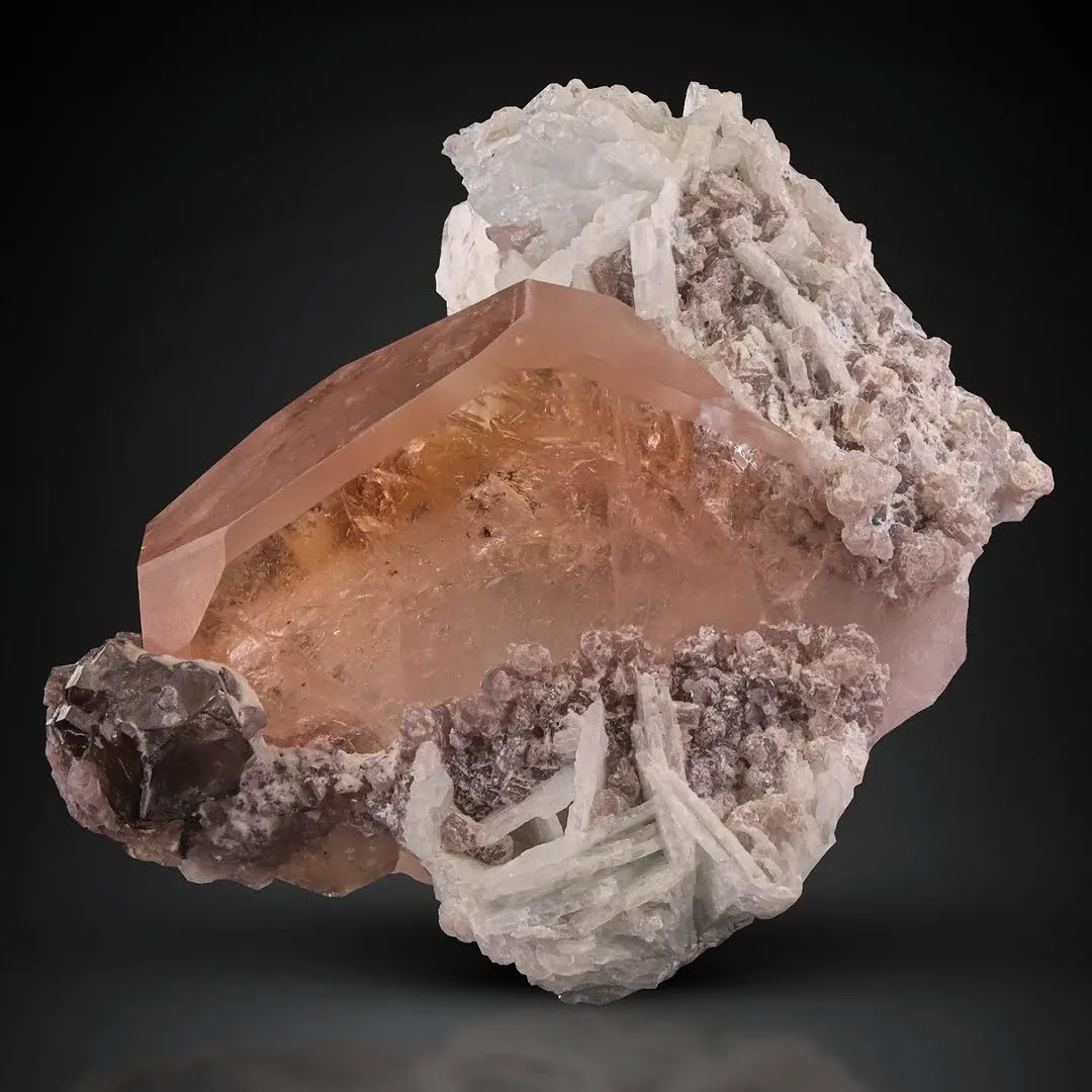 Morganite Crystal on Cleavelandite