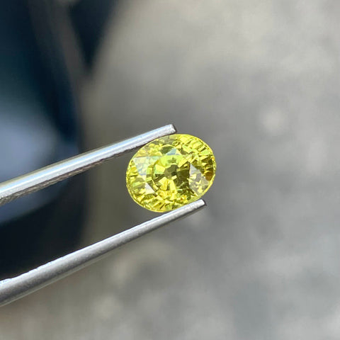 Ergonomic Greenish Yellow Chrysoberyl 2.10 Carats carats Oval Shape Natural Sri Lankan Gemstone