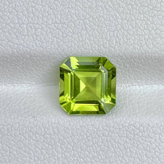 2.35 Carats Apple Green Peridot Stone