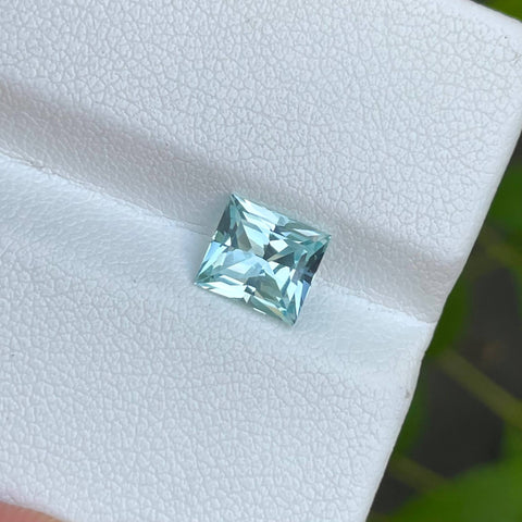 1.45 Carats Natural Aquamarine Stone