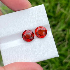 Vivid Bright Red Garnet Pair 8.10 carats Round Brilliant Cut Natural Gemstone from Madagascar