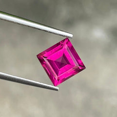 2.25 Carats Pink Garnet Square Cut