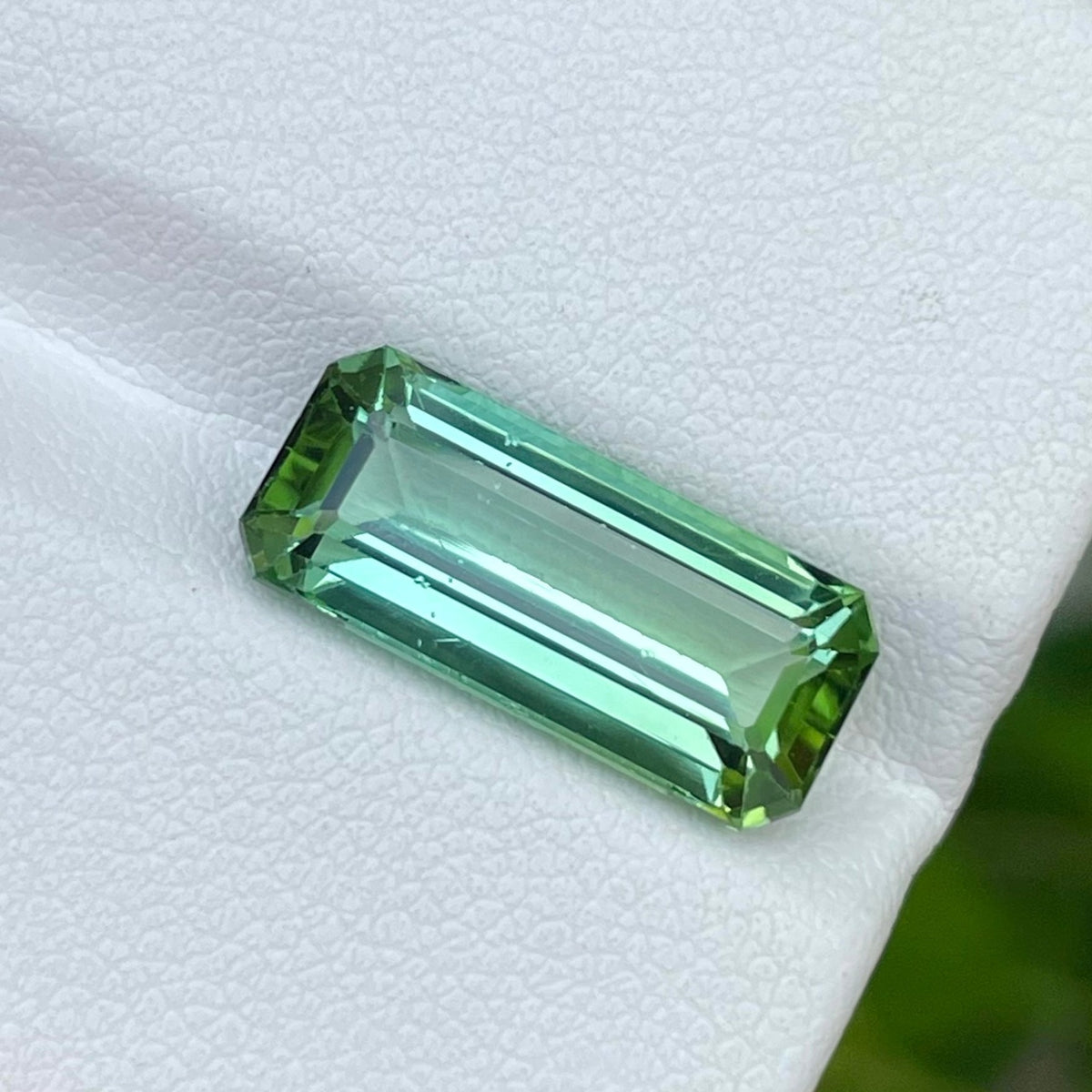 Mint Green Tourmaline 6.10 carats Emerald Cut