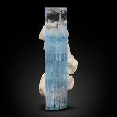 Harmonious Aquamarine Crystal with Albite Covered by Cleavelandite from Pakistan