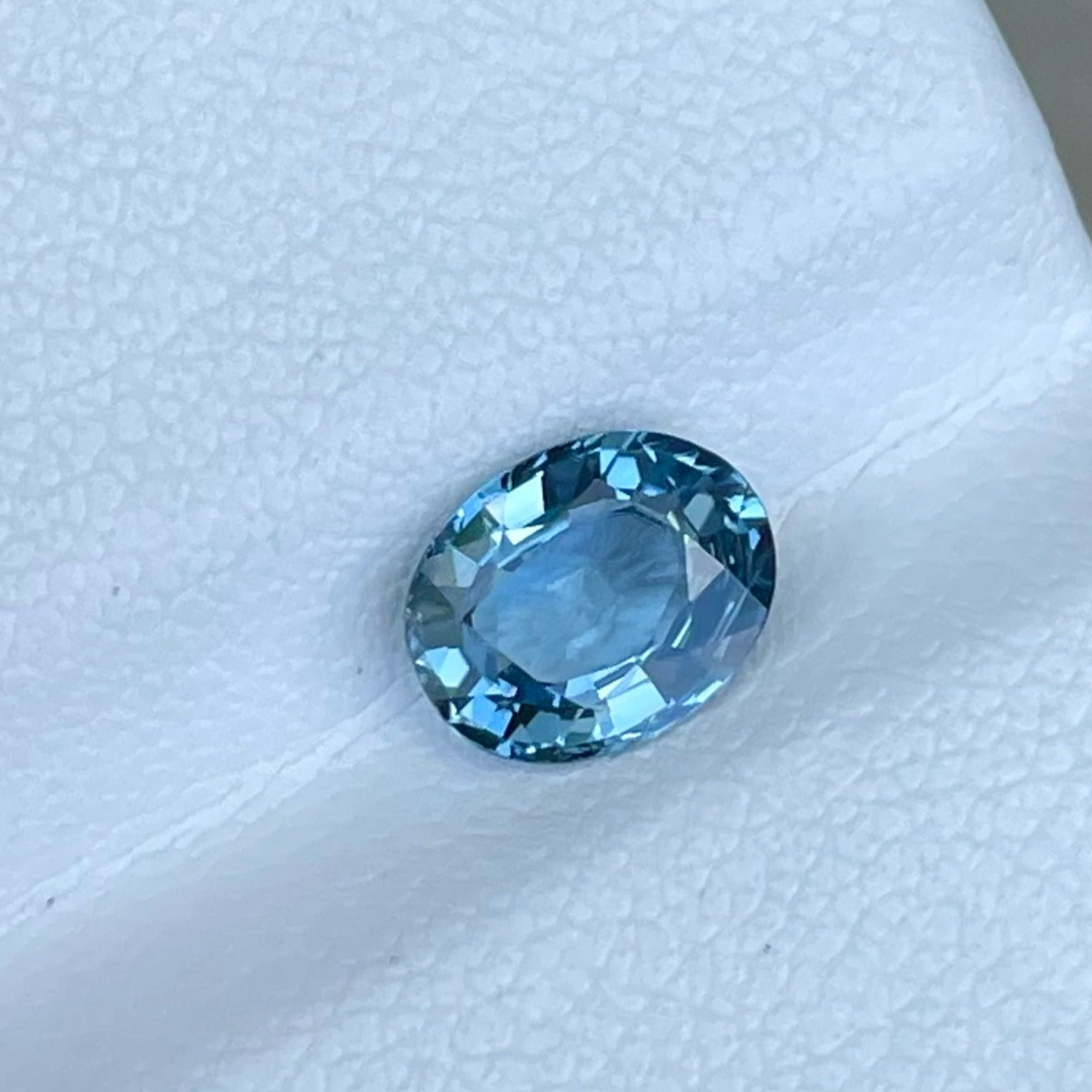 Light Blue Sapphire 1.35 Carats Oval Cut