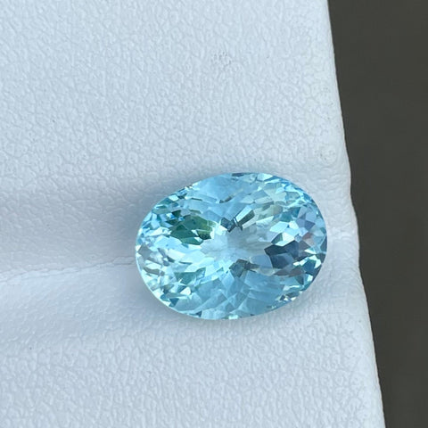 Prismatic Sea-Blue Aquamarine 3.65 carats Oval Shaped Natural Loose Nigerian Gem