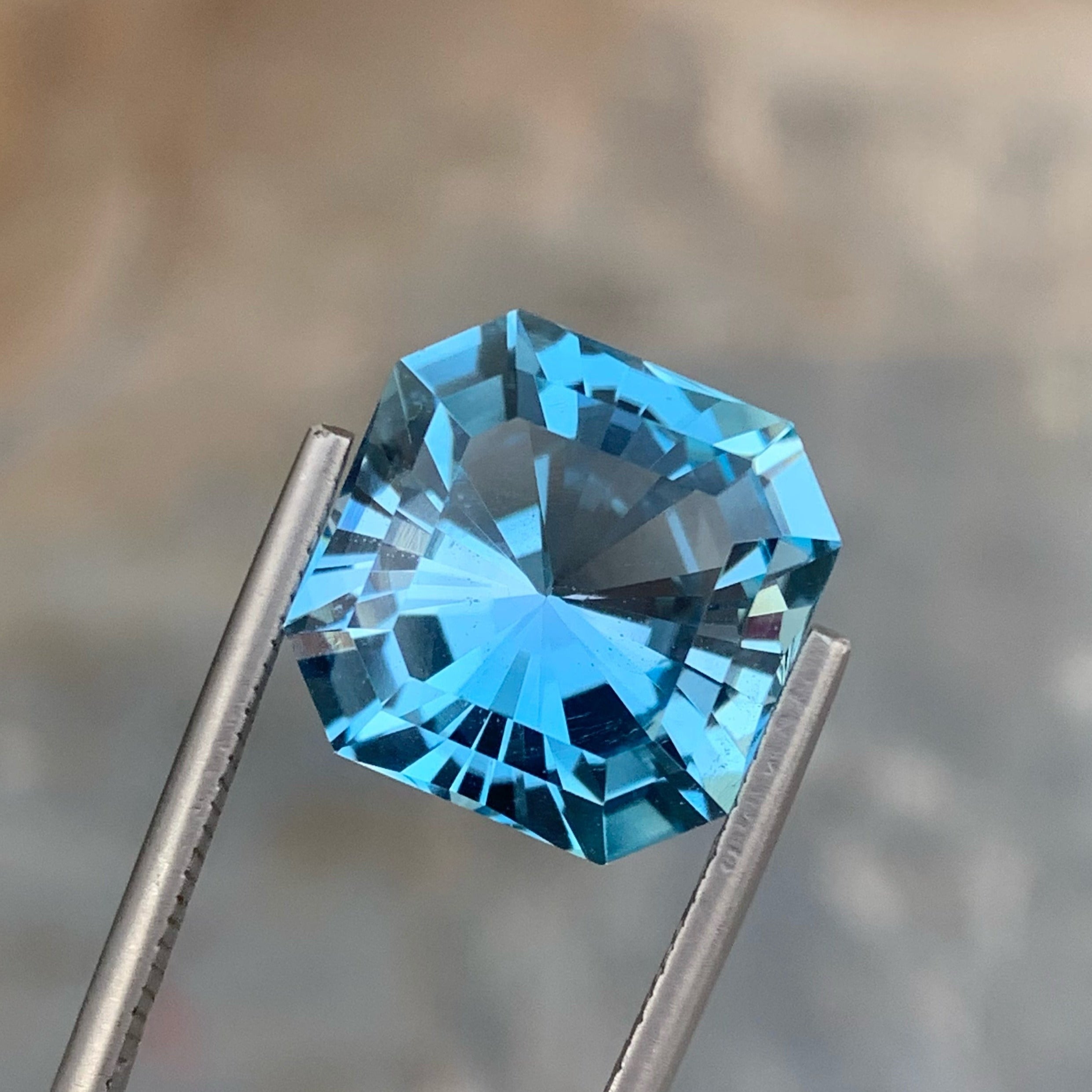 Vivid Blue Topaz 15.65 carats