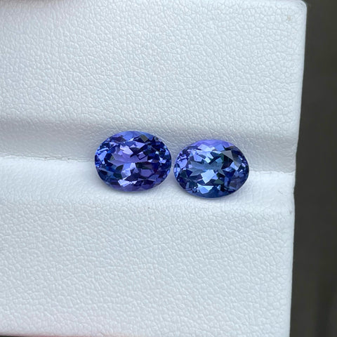 Opalescent Blue Tanzanite Stone Pair 4.25 carats Oval Shaped Natural Tanzanian Gemstone
