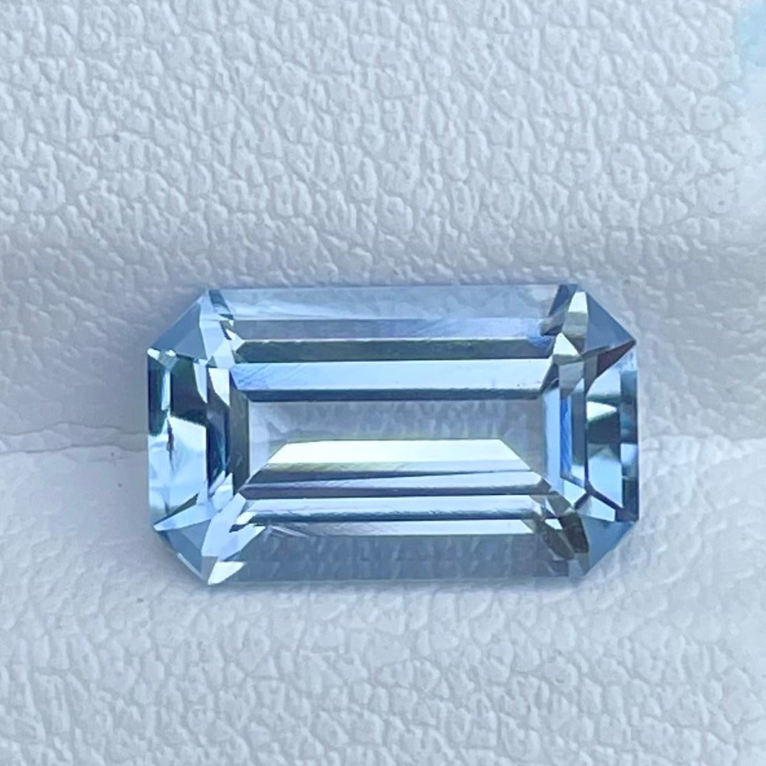 Gemmed Icy-blue Aquamarine 2.60 carats Emerald Cut Natural Pakistani Gemstone