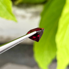 6.94 Carats Reddish Pink Garnet Stone