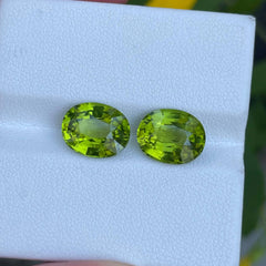 7.10 carats Green Peridot Pair Oval Cut